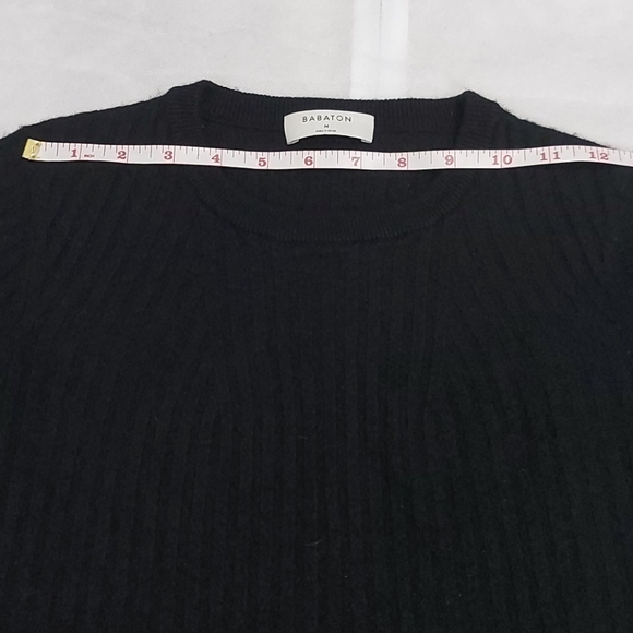 Aritzia Babaton Knit crop fits XS or XXS - Picture 8 of 10